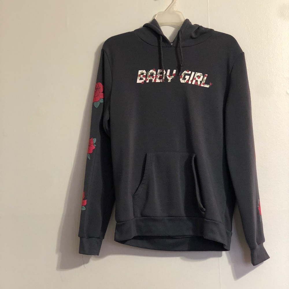 Baby girl sweater with roses